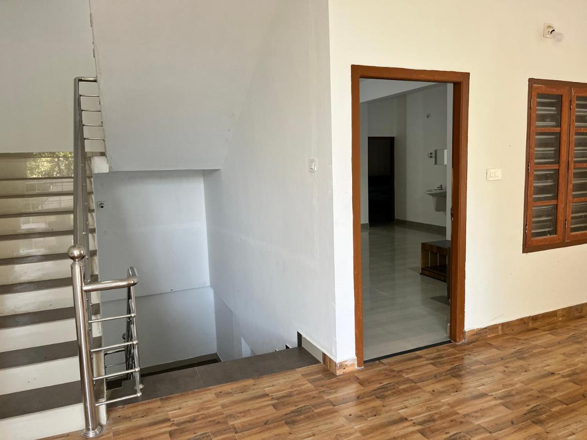 Wayanad Biriyomz Residency, Kalpatta, Low Cost Rooms And Deluxe Apartment 外观 照片