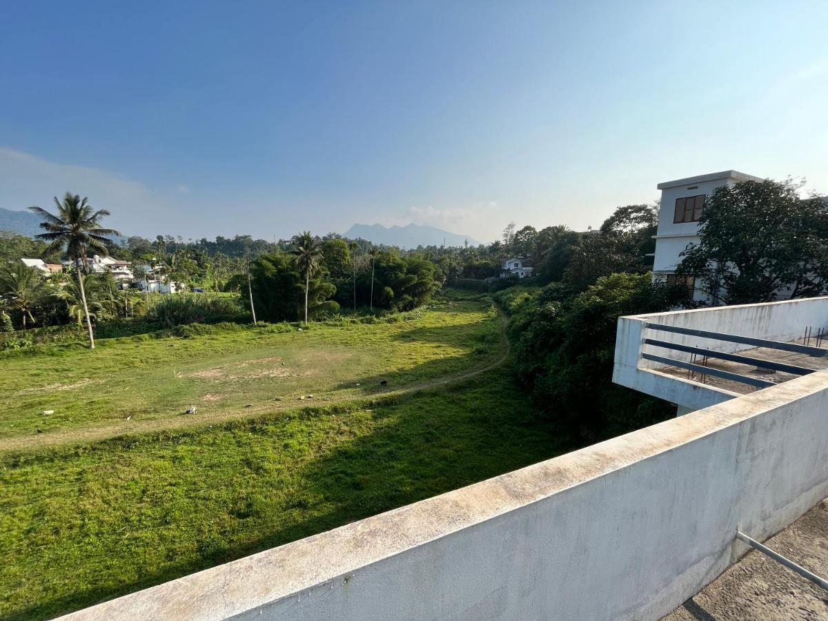 Wayanad Biriyomz Residency, Kalpatta, Low Cost Rooms And Deluxe Apartment 外观 照片