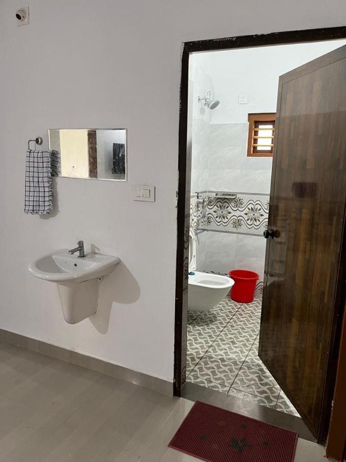 Wayanad Biriyomz Residency, Kalpatta, Low Cost Rooms And Deluxe Apartment 外观 照片